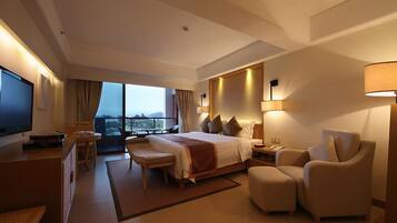 Superior Room | In-room safe, desk, blackout drapes, iron/ironing board