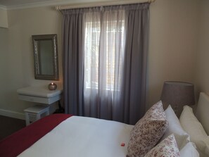Cottage, 2 phòng ngủ (Norfolk) | 1 phòng ngủ, bộ đồ giường cao cấp, két bảo mật tại phòng
