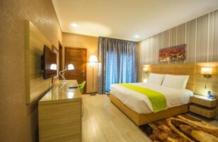 Minibar, in-room safe, desk, soundproofing