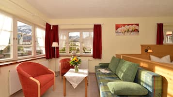 Superior Double Room, Balcony, Annex Building | Living area | TV