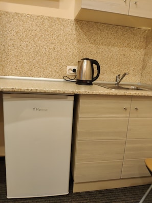 Estudio superior (Single) | 1 habitación y caja de seguridad en la habitación
