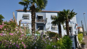 Unclassified image, 2 of 26, button - Hotel La Roseraie (Fouras)