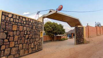 EntrĂ©e de lâhĂ©bergement