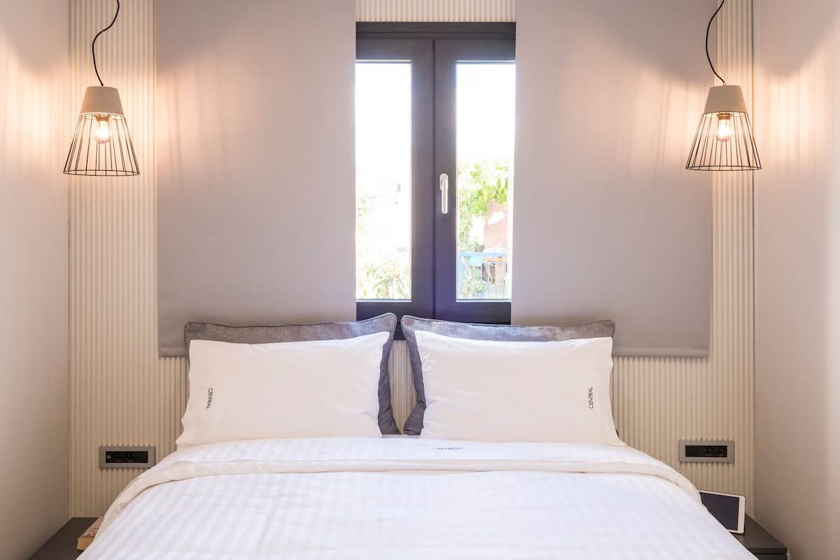 Camera Standard con letto matrimoniale o 2 letti singoli | 1 camera, una scrivania, insonorizzazione, Wi-Fi gratuito