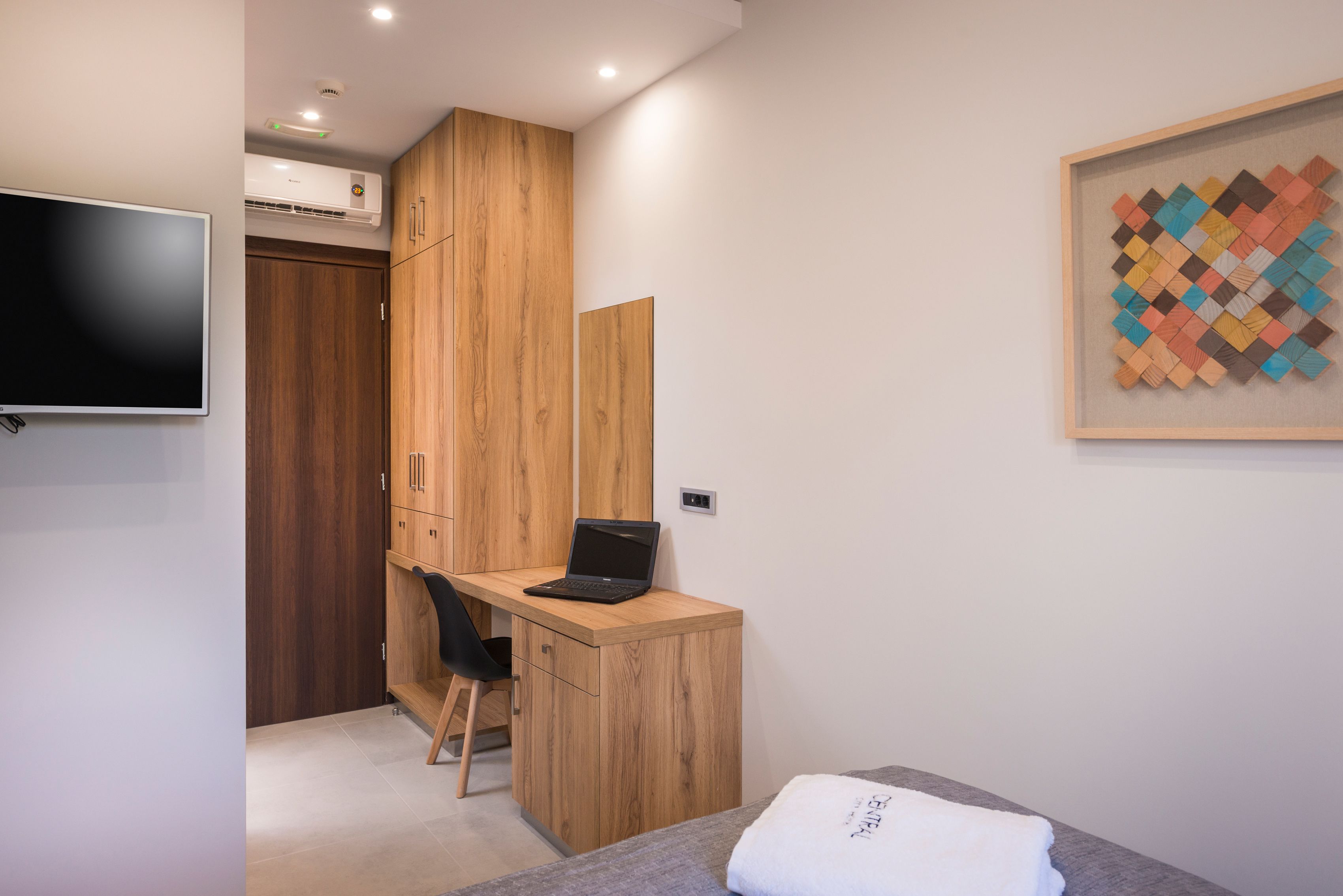 Photo - Central City Hotel