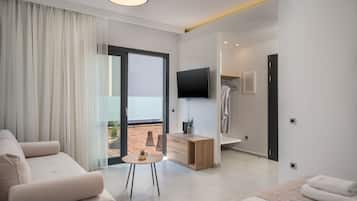 Junior Suite with Terrace | Desk, soundproofing, free WiFi, bed sheets