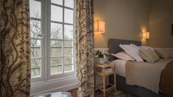 Premium bedding, soundproofing, free WiFi, bed sheets