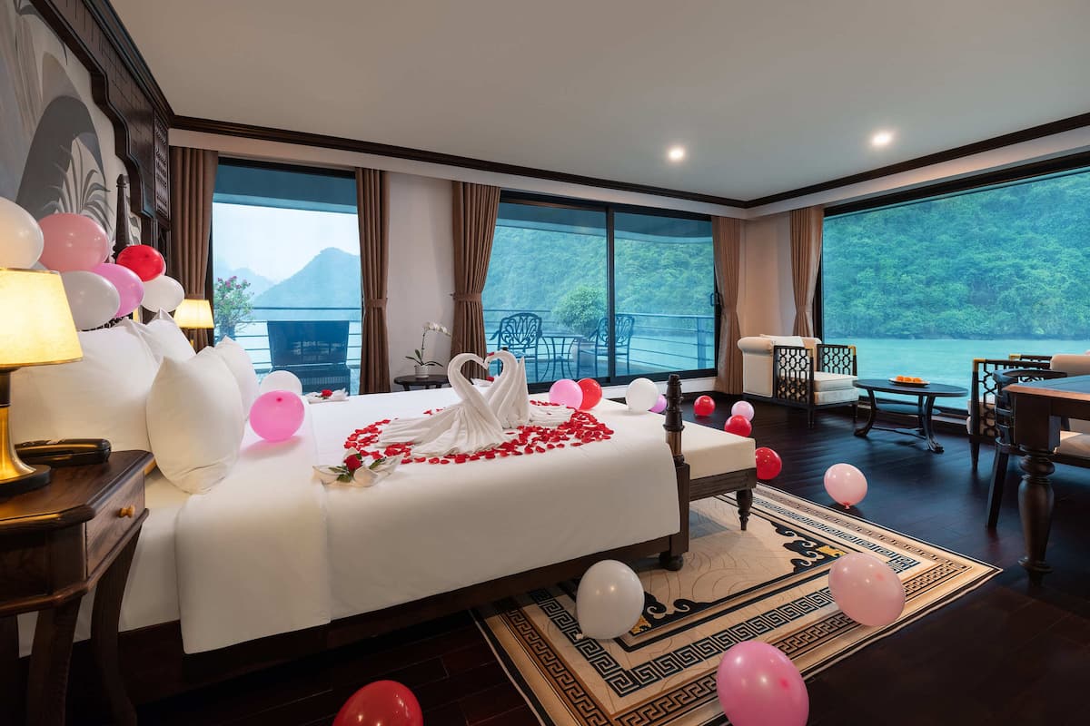 Royal Suite, Terrace | 1 bedroom, in-room safe, blackout curtains, soundproofing