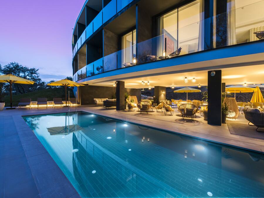 Outdoor pool, sun loungers