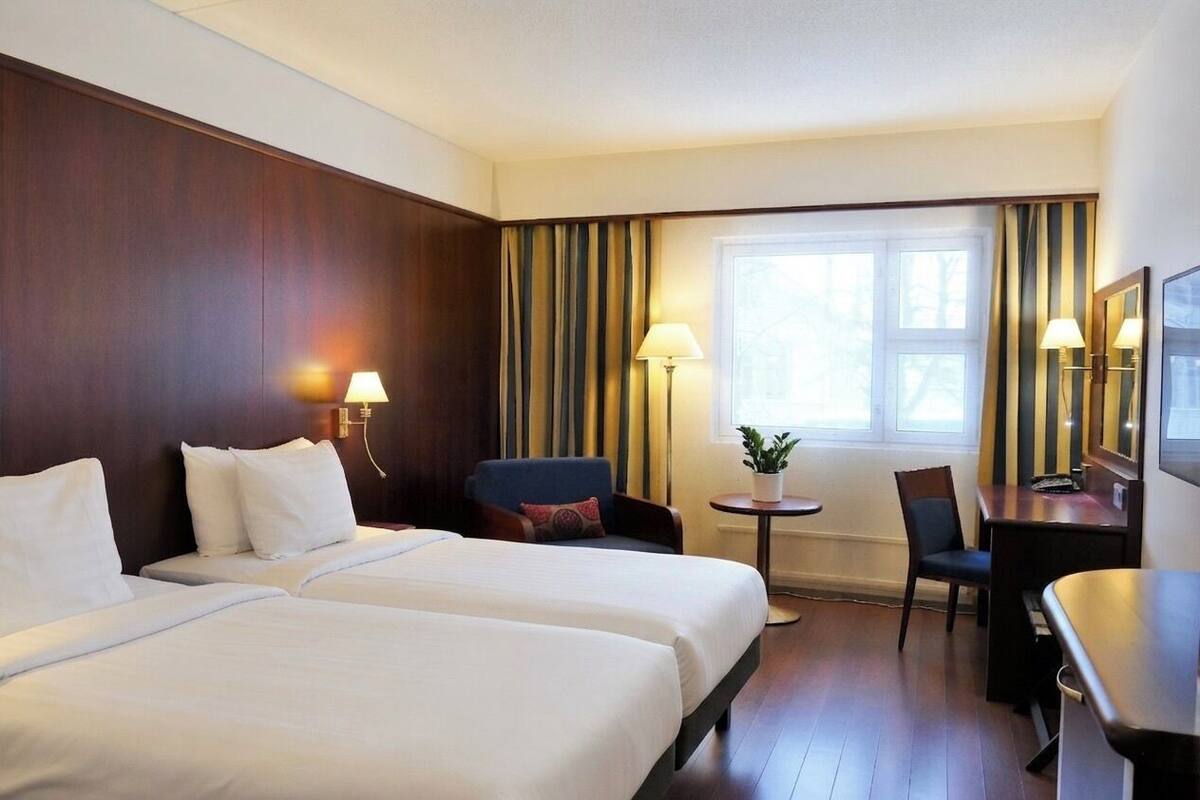 舒適雙床房, 2 張單人床 | 高級寢具、書桌、筆電工作空間、熨斗/熨衣板
