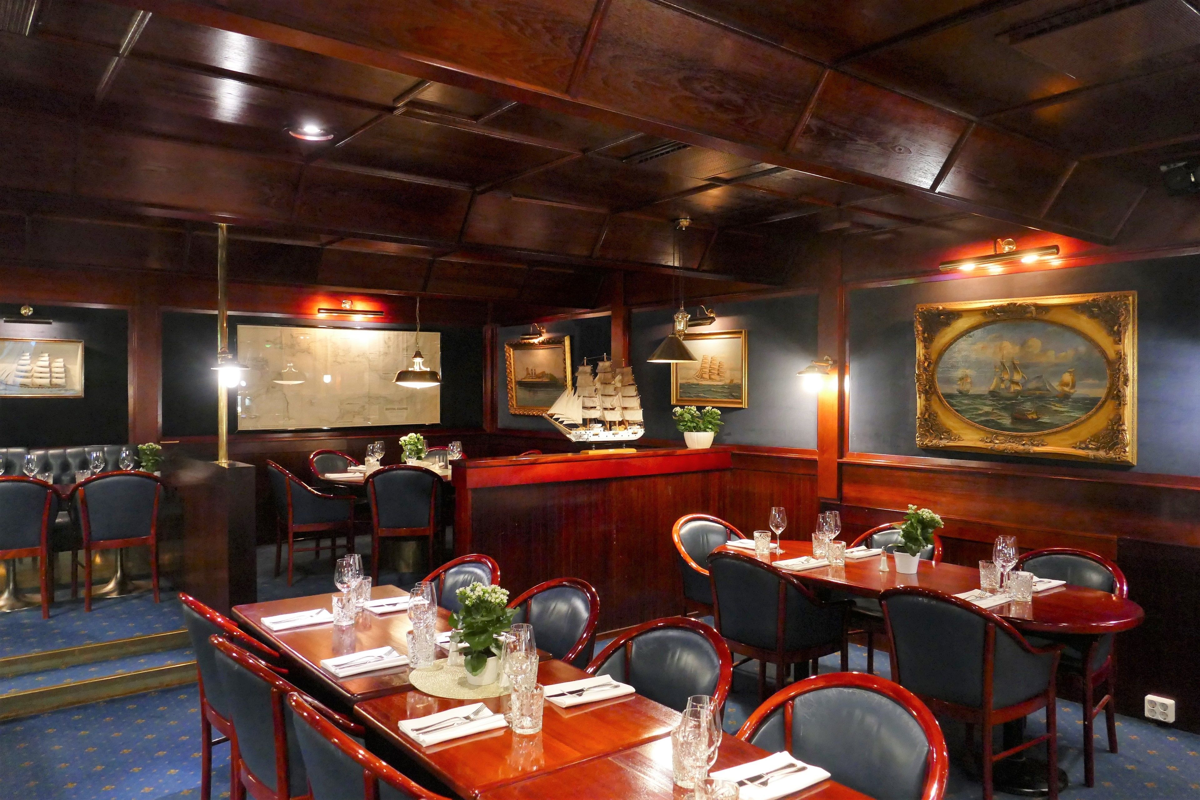 breakfast, lunch and dinner served