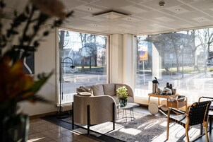 Sala de estar en el lobby