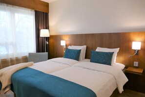 Desk, blackout drapes, iron/ironing board, free WiFi - Hotel Raumanlinna (Rauma)