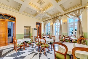 Daily continental breakfast (EUR 15 per person) - Apollonion Palace Hotel (Syros)