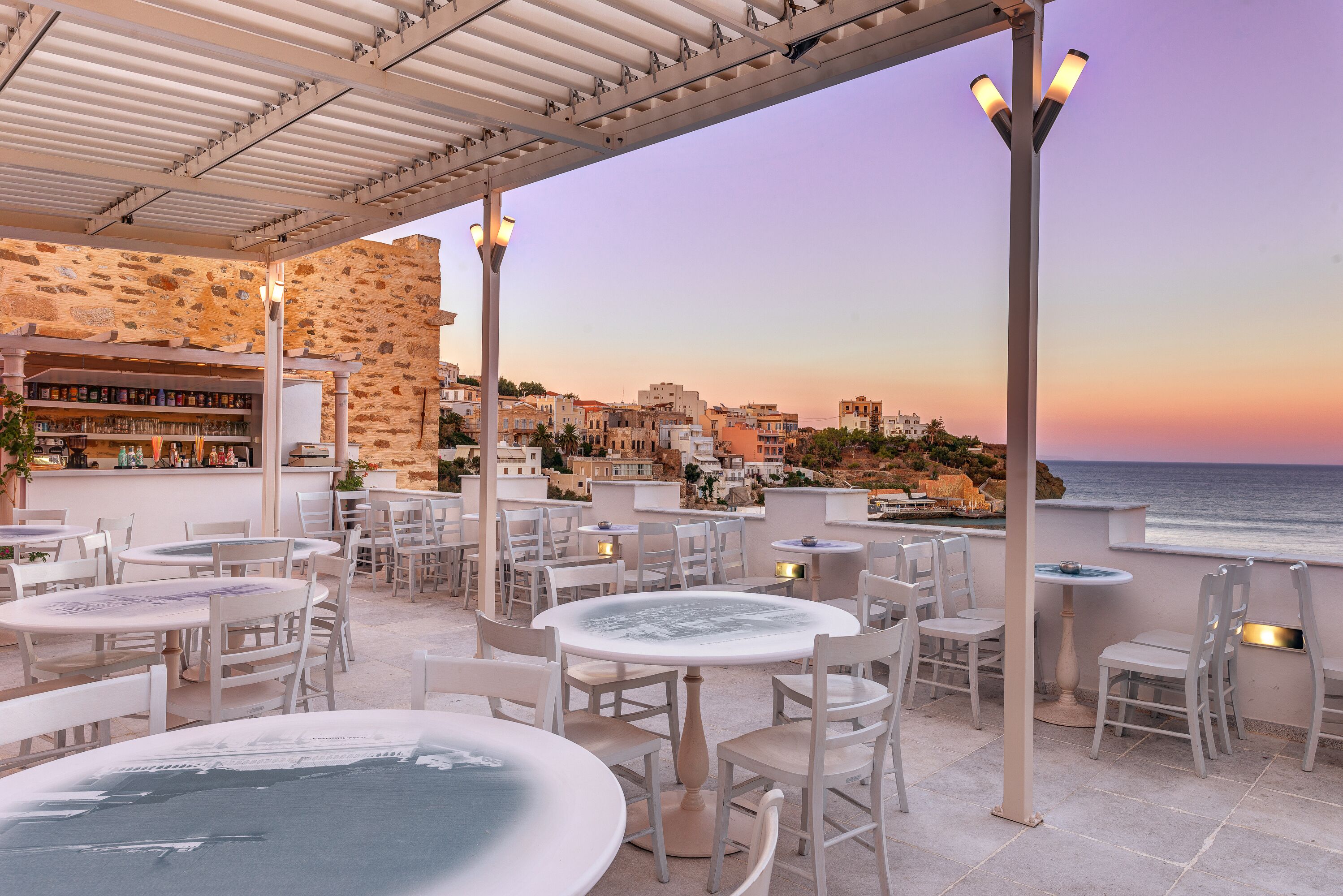 deluxe single room | courtyard view