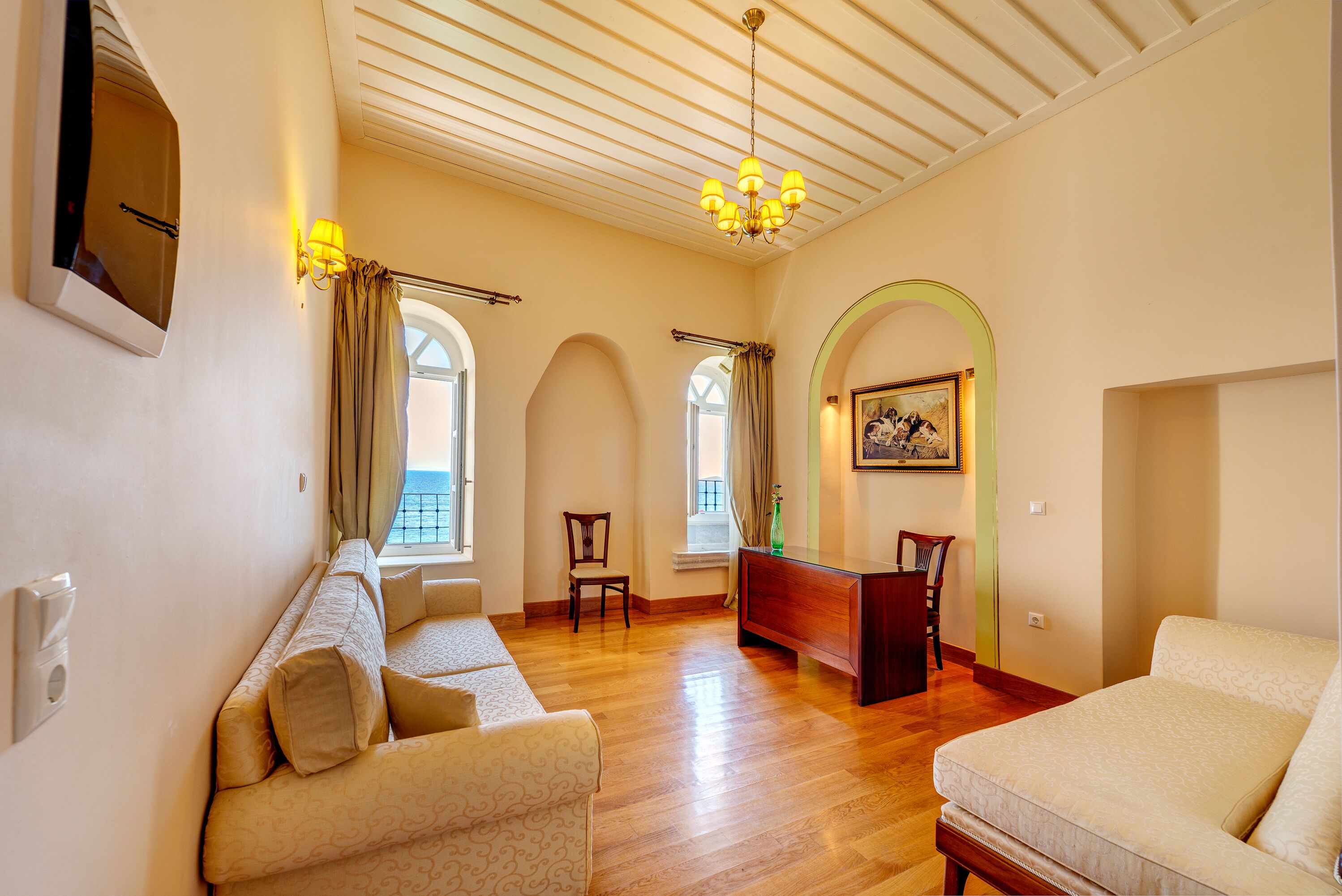 presidential suite | living area | mp3 dock