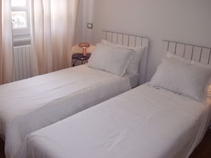 3 Schlafzimmer, Bügeleisen/Bügelbrett, Reisekinderbett, kostenloses WLAN