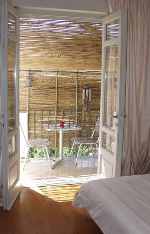 3 عدّة غرف نوم ومكواة/لوح كي وسرير سفر وواي فاي مجانًا