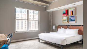 Apartamento superior, 2 quartos, para não fumantes (Self Check-in with Virtual Front Desk) | 1 quarto, roupas de cama premium, edredons de pluma