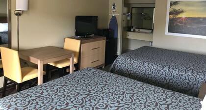 Days Inn by Wyndham Lexington