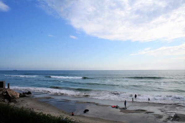 Sun-loungers, beach towels