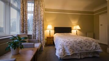 Double Room, Ensuite (Room only) | Individually decorated, individually furnished, laptop workspace