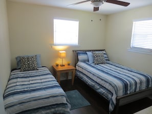 2 bedrooms, desk, iron/ironing board, free WiFi