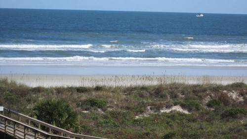 Elevator, 3rd Floor Ocean View, 2 Bed 2 Bath, just steps to private beach access