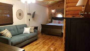 3 chambres, fer et planche à repasser, Wi-Fi, draps fournis