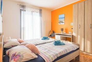 6 Schlafzimmer, Bügeleisen/Bügelbrett, Internetzugang, Bettwäsche