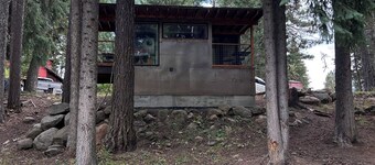 Little Gem - Pet Friendly Riverfront Studio