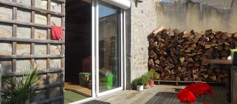 Townhouse St Jacques - Loft room with ensuite, central location, free parking