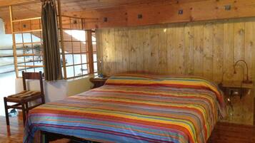 1 chambre, fer et planche Ă repasser, draps fournis