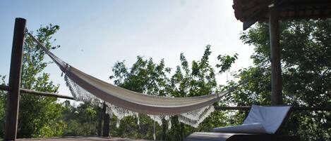 Luxury Bungalow | Balcony