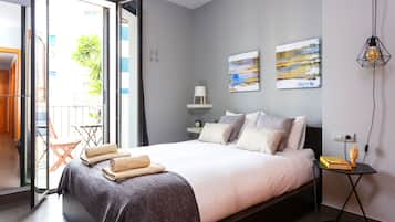 1 habitación, tabla de planchar con plancha, wifi gratis y ropa de cama