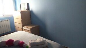 2 bedrooms - Completely renovated, modern and 2 min from the port and train station. (Bermeo)