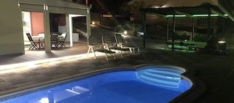 Casa con piscina, parco naturale del Garraf e vicino alla spiaggia di Sitges WIFI GRATUITO