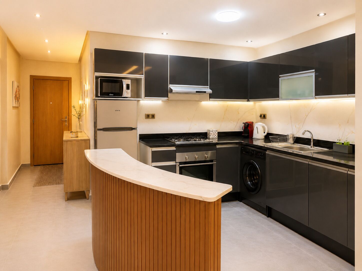 Coffee/tea maker, fridge, microwave, oven
