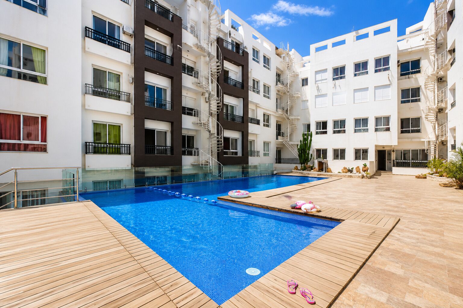 Indoor pool, outdoor pool