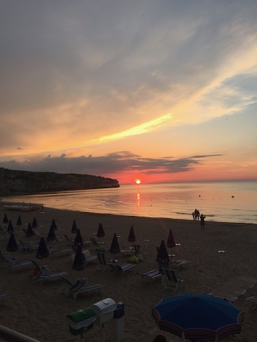 Dimora MariaDina Grand View: 260 sqm of Light, Terrace on the Sea and Parking Places.