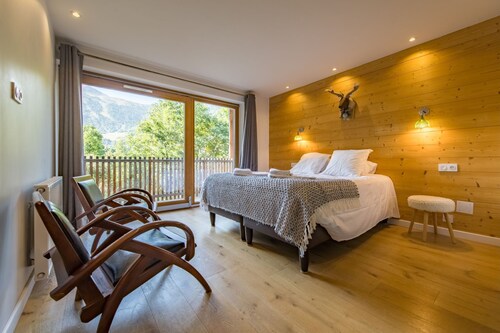 Grand chalet 4* très confortable avec vue, idéal groupe d'amis ou de famille