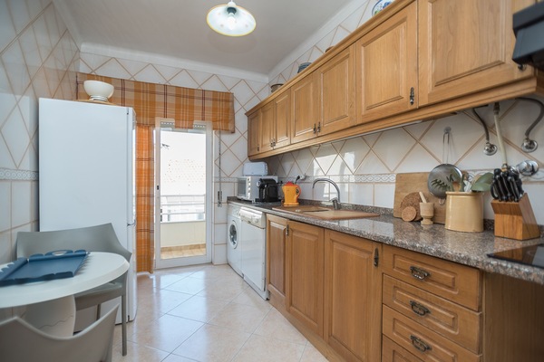 Frigorífic, microones, forn i placa de cuina