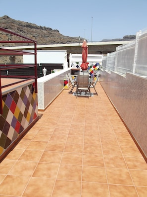 Outdoor dining - A house, a villa, a charm, comfortable interior and wonderful exterior. (Puerto Rico)
