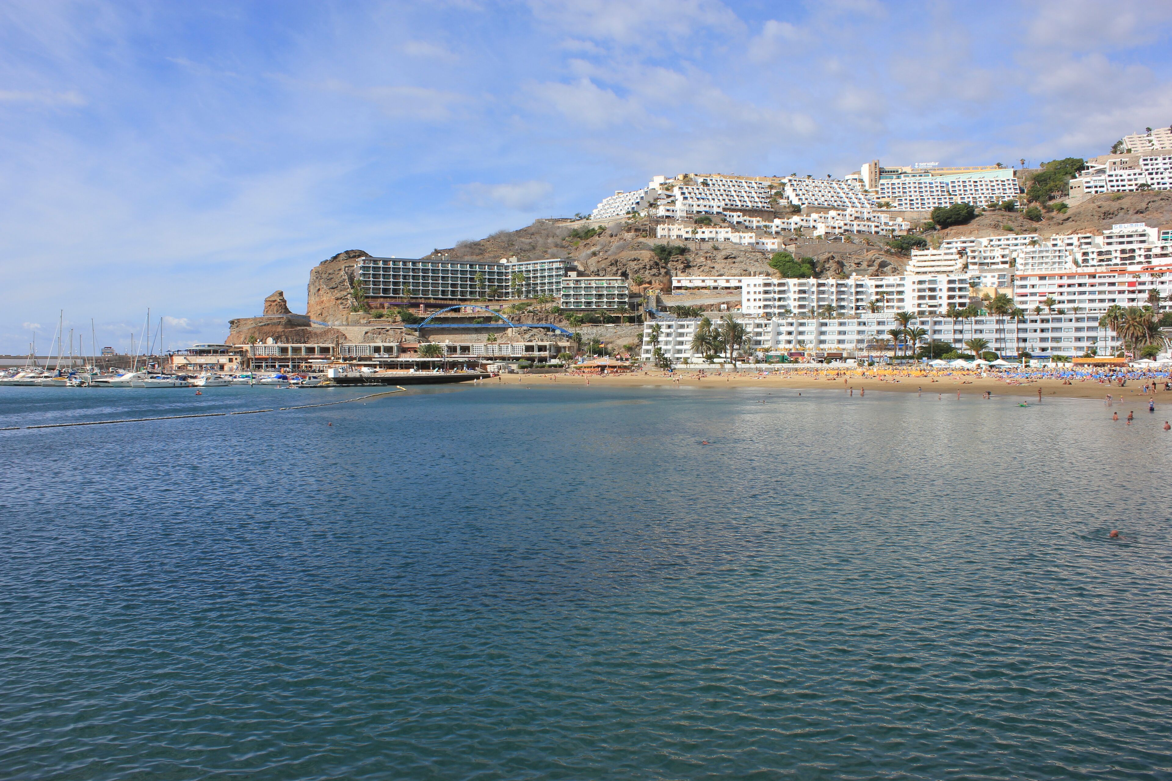 In Strandnähe, Liegestühle, Strandtücher