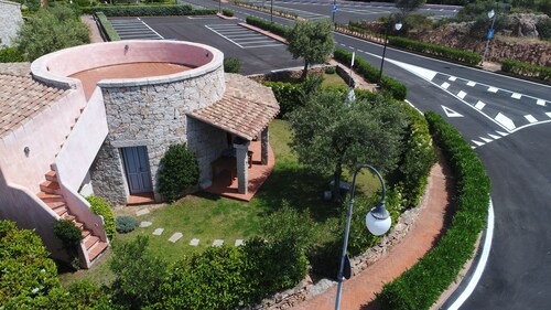 Wonderful head-end villa with large garden and solarium