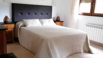 4 slaapkamers, een bureau, geluiddichte muren