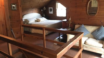 Habitación, 1 cama King size | Escritorio, wifi gratis y ropa de cama