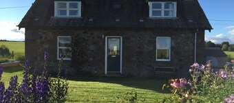 Secluded Cottage in Idyllic Rural Location surrounded by beautiful countryside