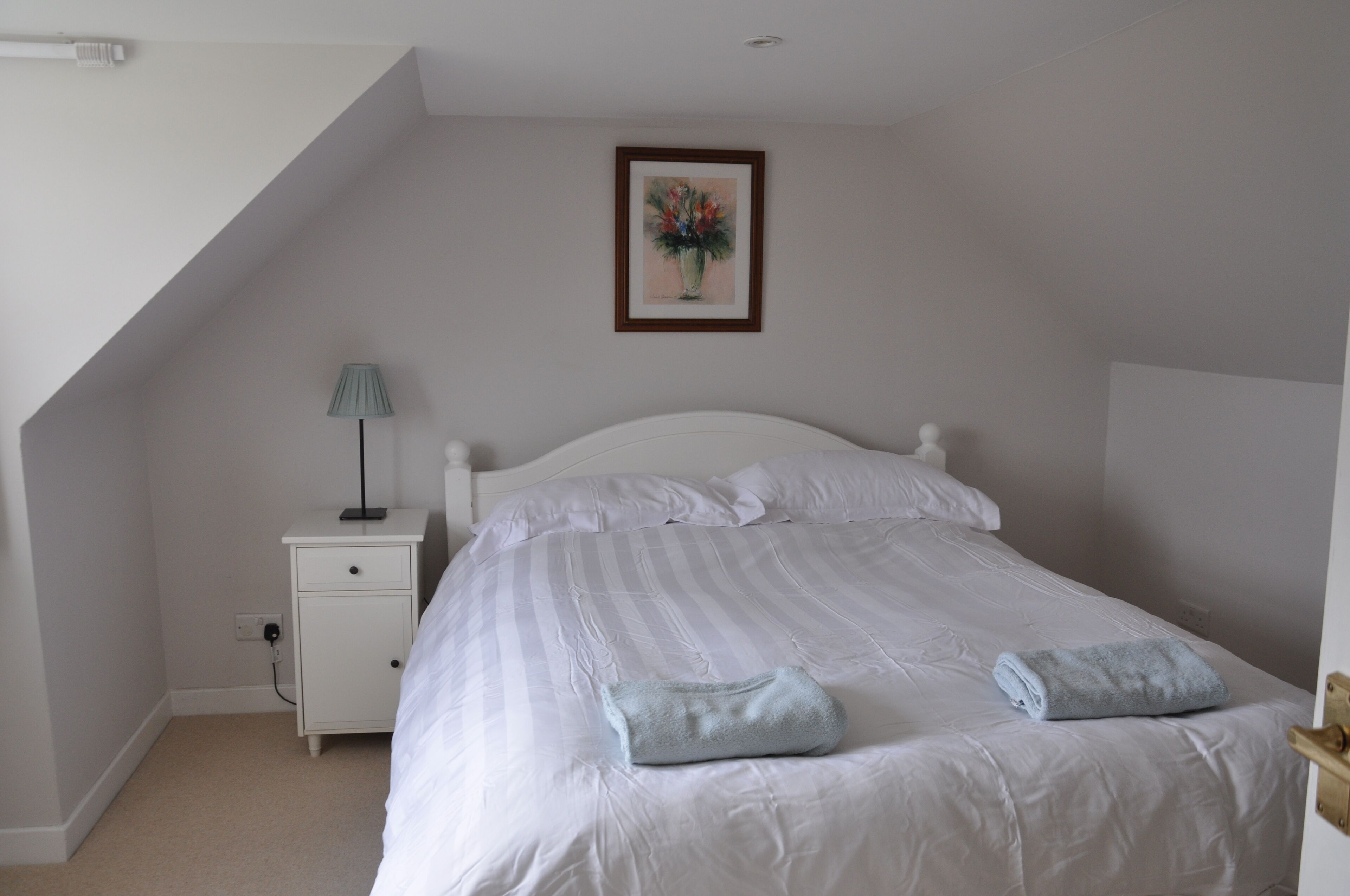 3 bedrooms, in-room safe, iron/ironing board, free WiFi