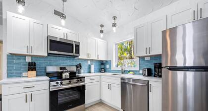 Crescent Street Villas By Beachside Mgt